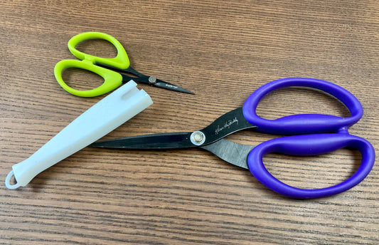 Protective scissor cover WITH LANYARD ATTACHMENT - Perfect Scissors